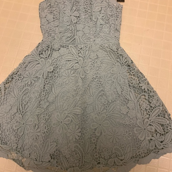Lulus lace dress - Picture 9 of 16